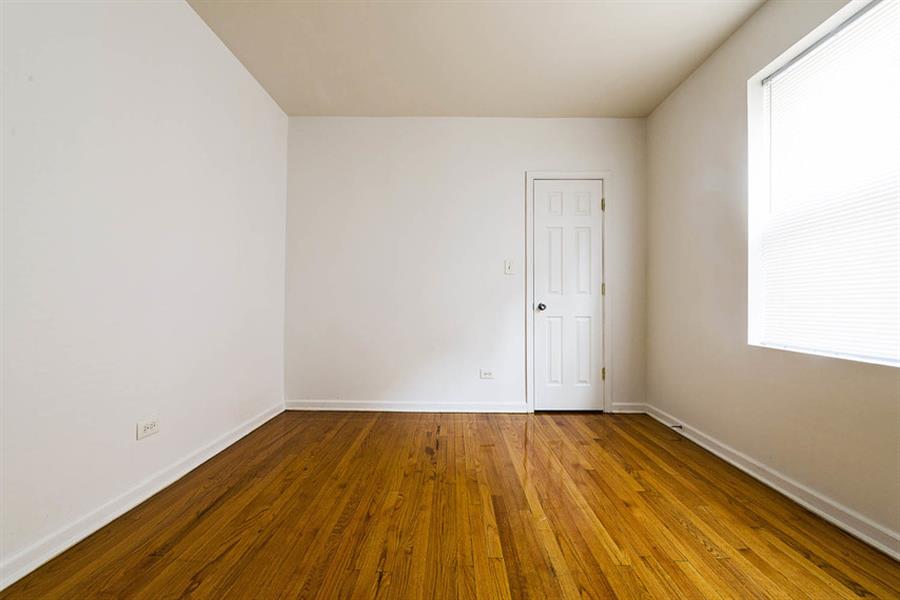 8251 S Ellis Ave Image 10