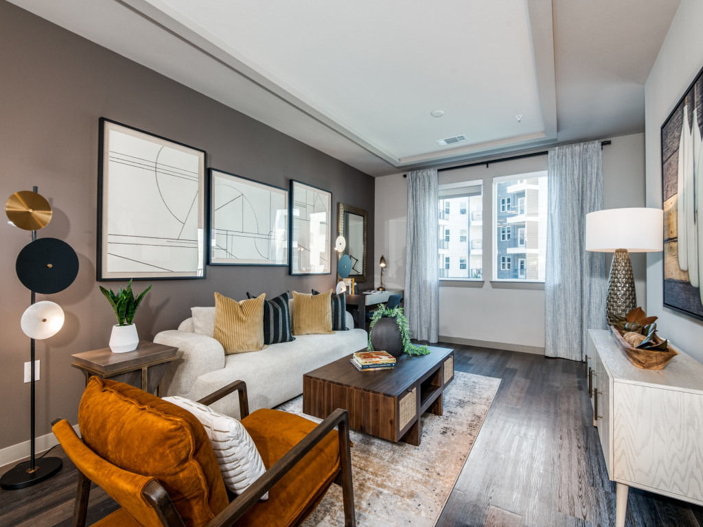 880 Lyn Image 7