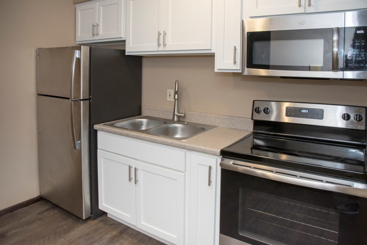 600 10th Ave Apartments Image 16
