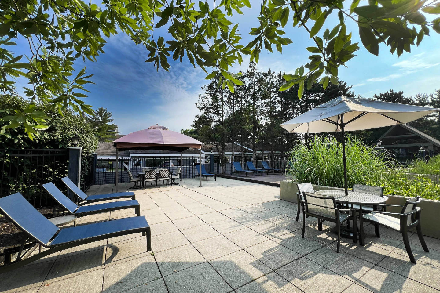 Deercross Apartments Image 11
