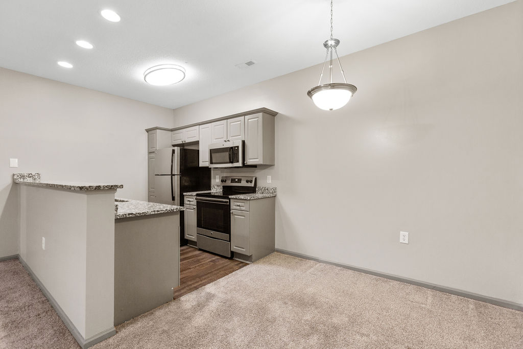 Marble Cliff Commons Image 74