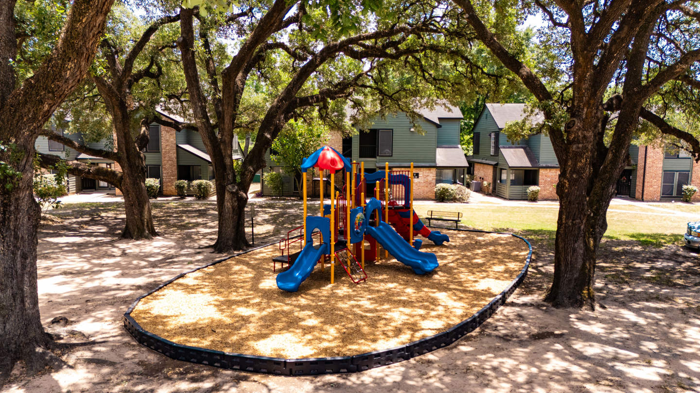 Oak Bend Place Image 31