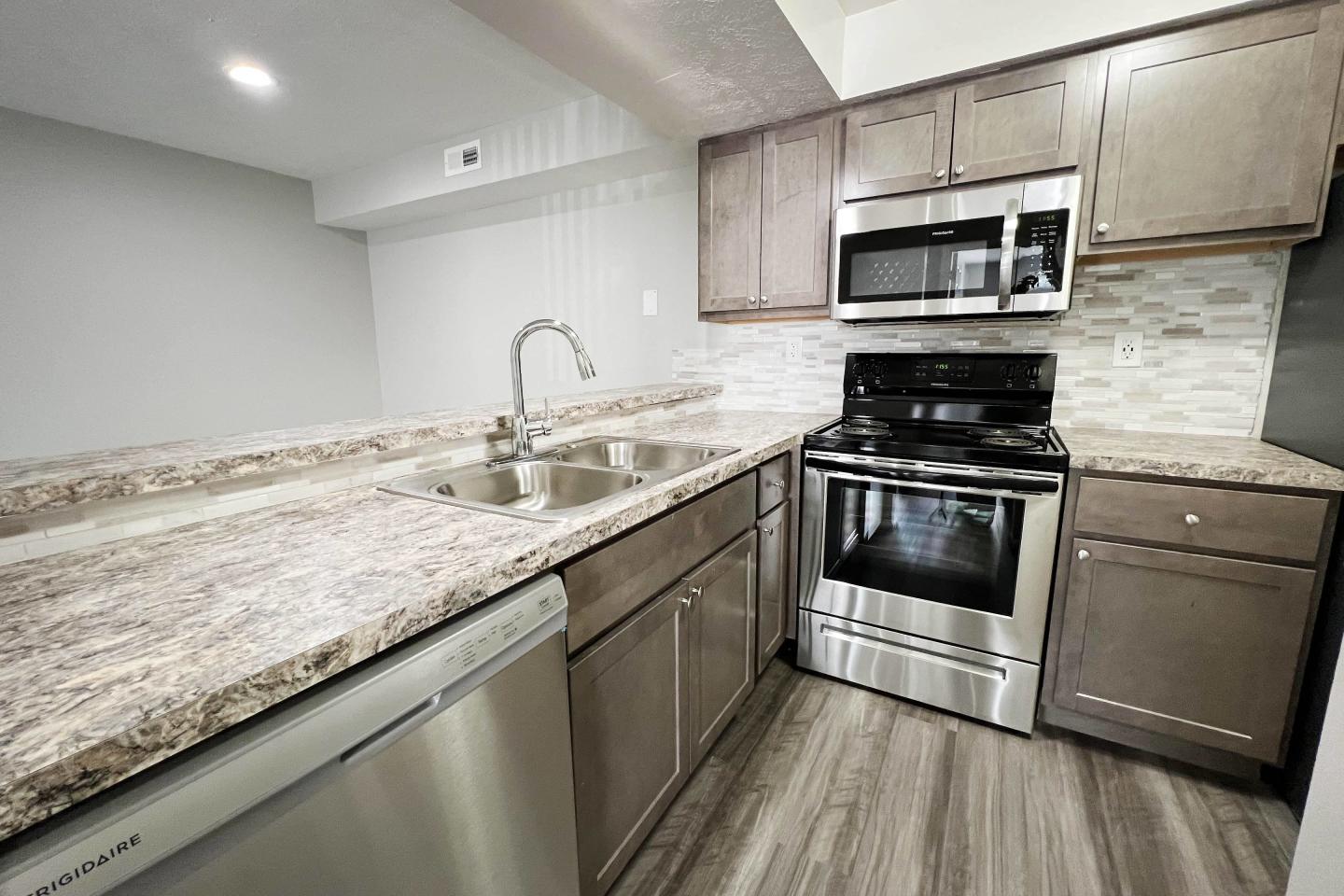 Deercross Apartments Image 59