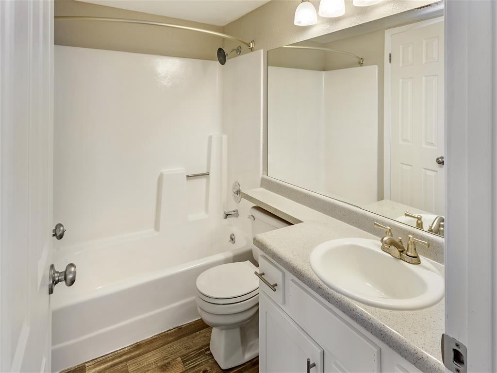 James Pointe Apartments Image 36