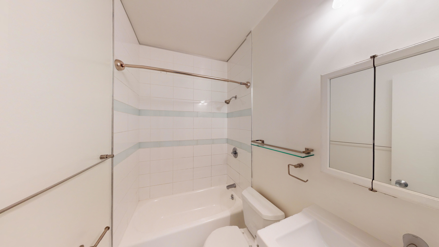 2898 Jackson Image 16