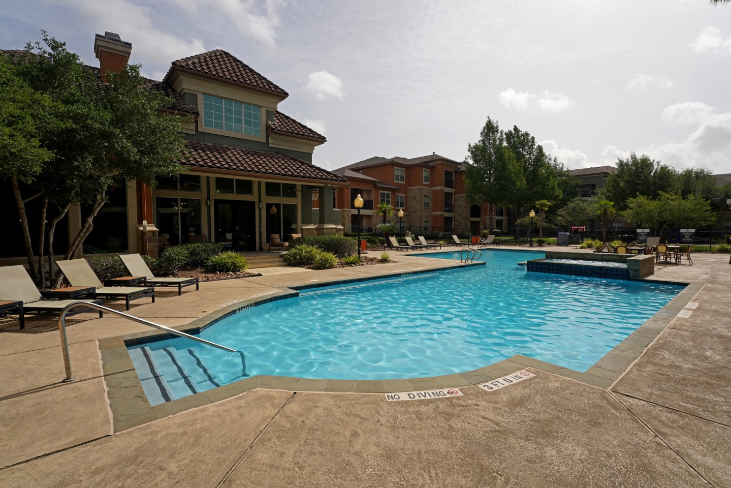 Residences at  Riverpark West Image 45