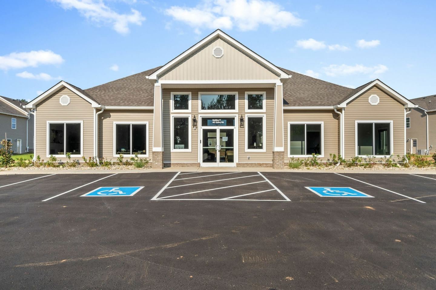 Victory Place Luxury Living Image 45