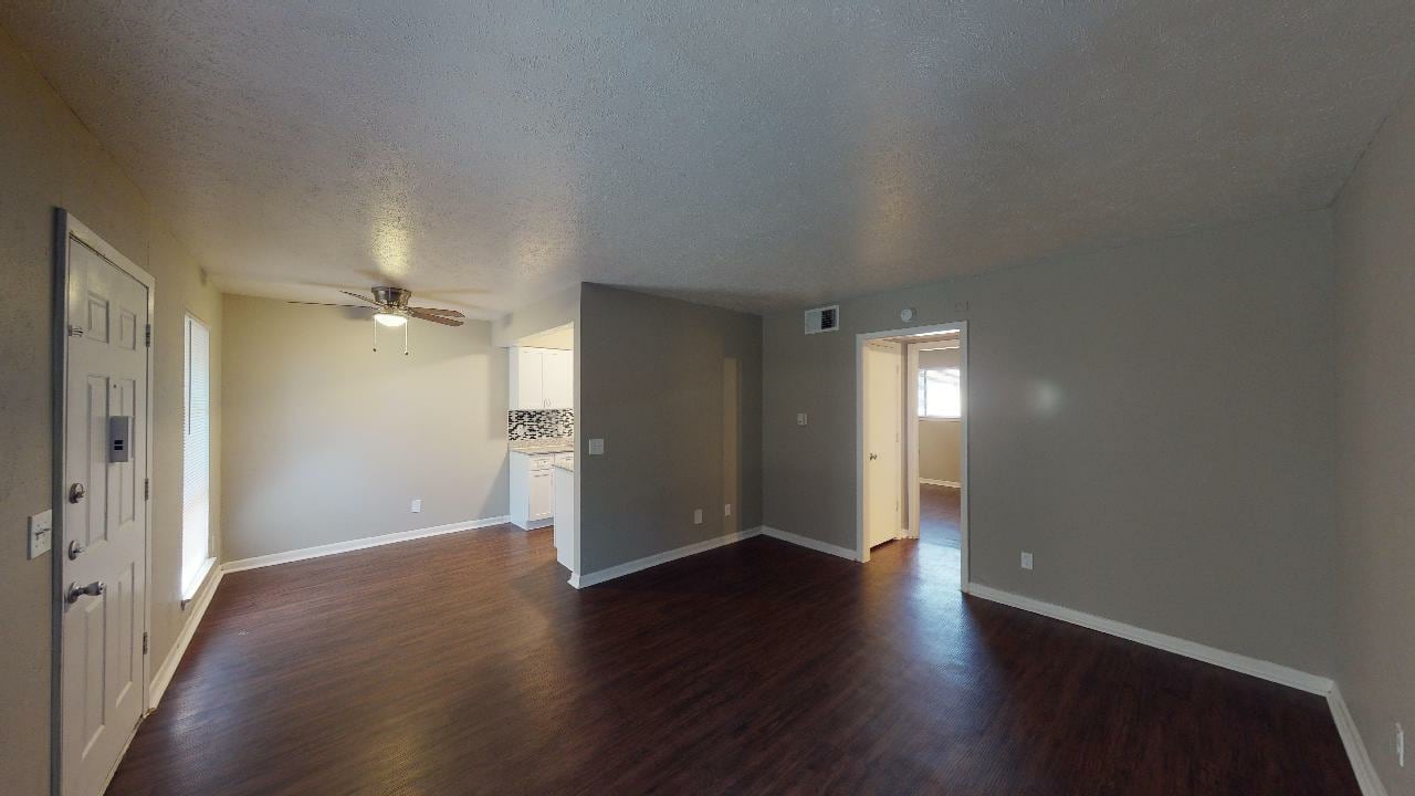 Belleview Apartments Image 25