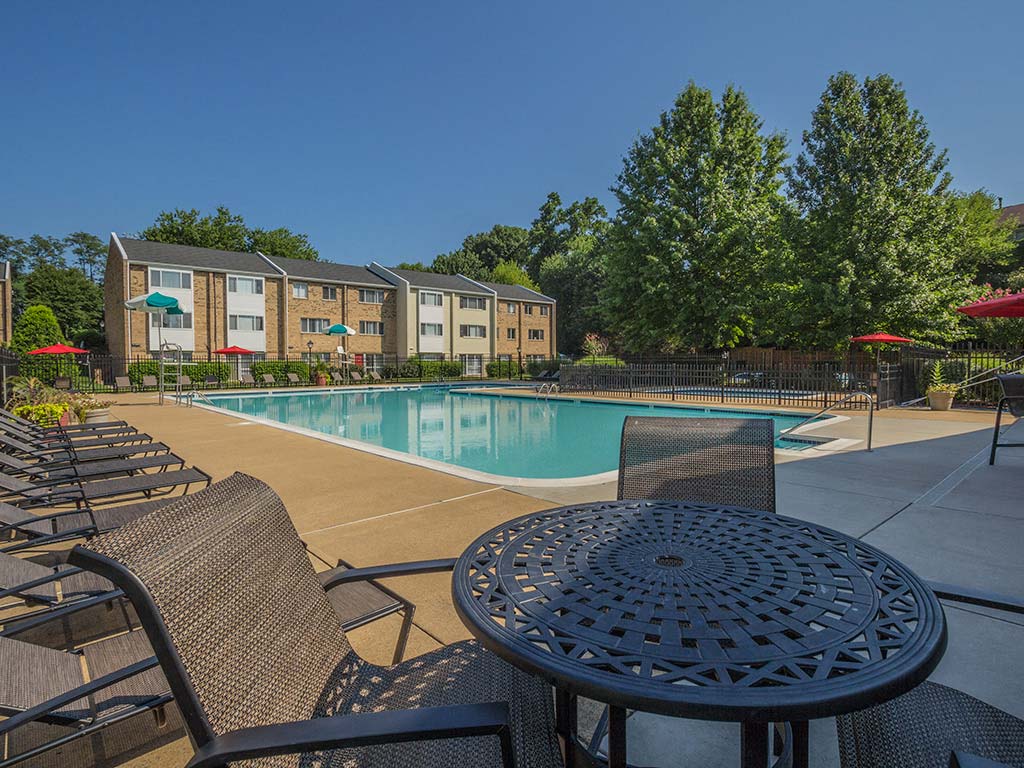 Tysons Glen and Devonshire Square Apartments & Townhomes Image 11