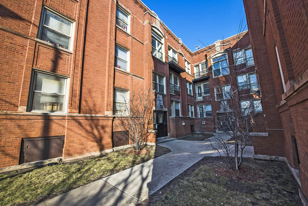 5236 W Harrison Image 2