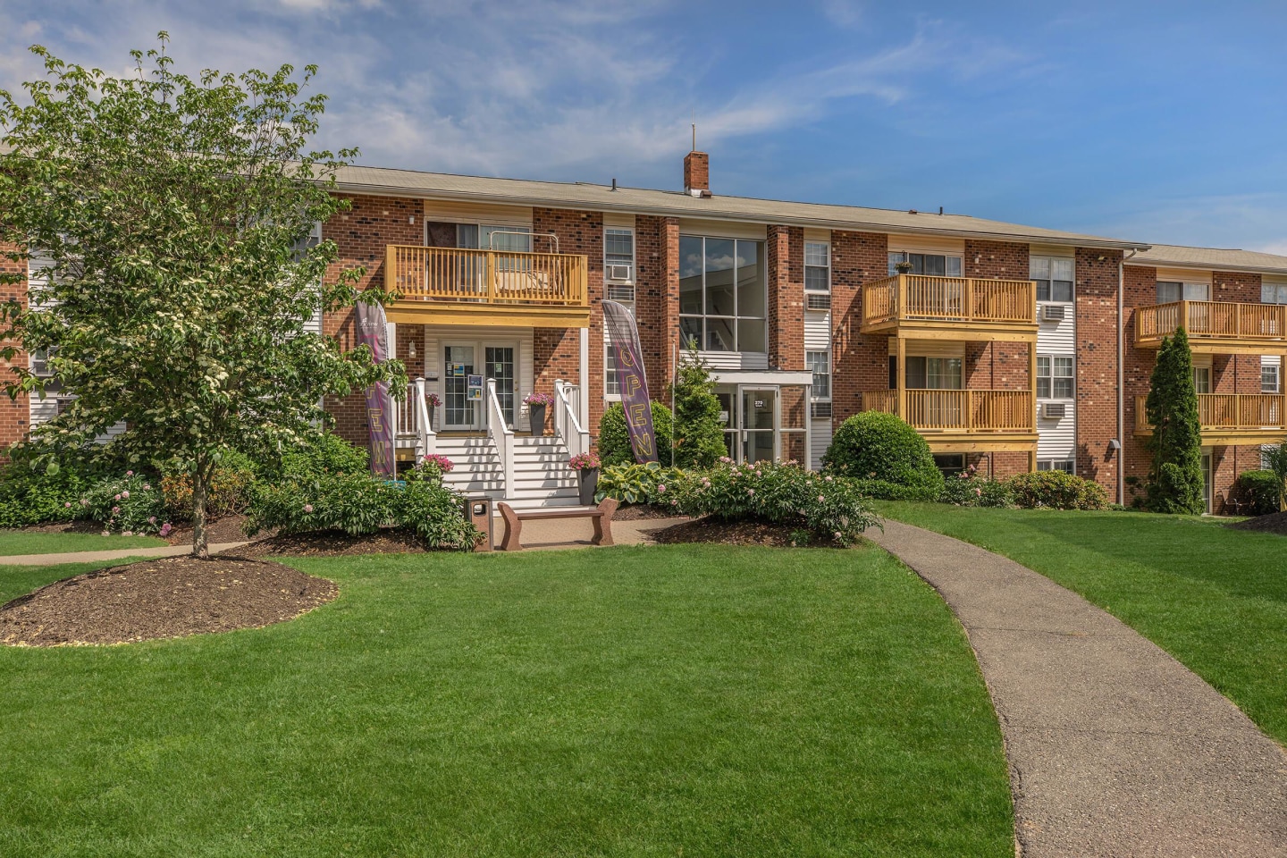 Parkview Apartments Image 3