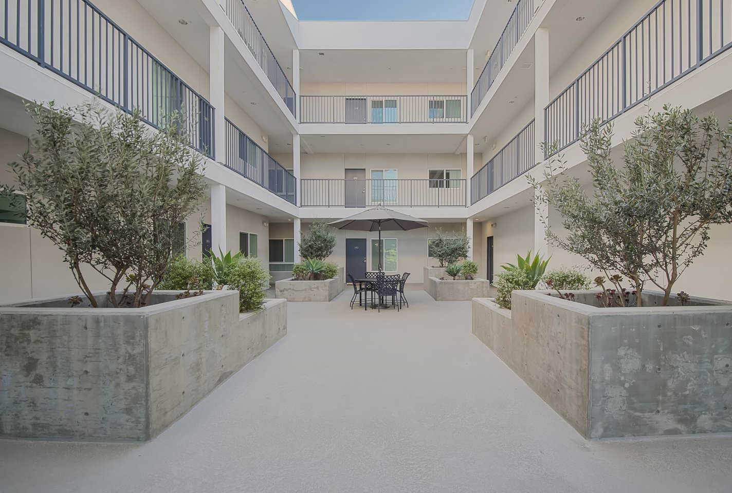 Valley Street Apartments Image 12