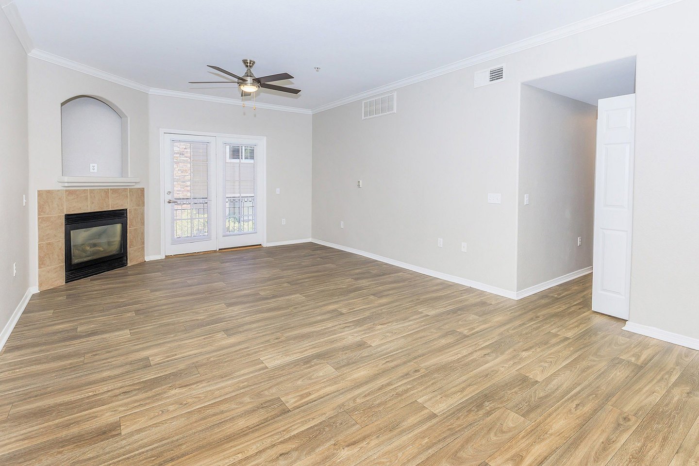 Creekside At Palmer Park Apartments Image 20
