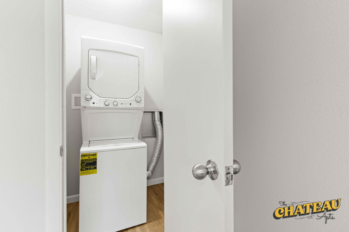 Chateau Apartments Image 15