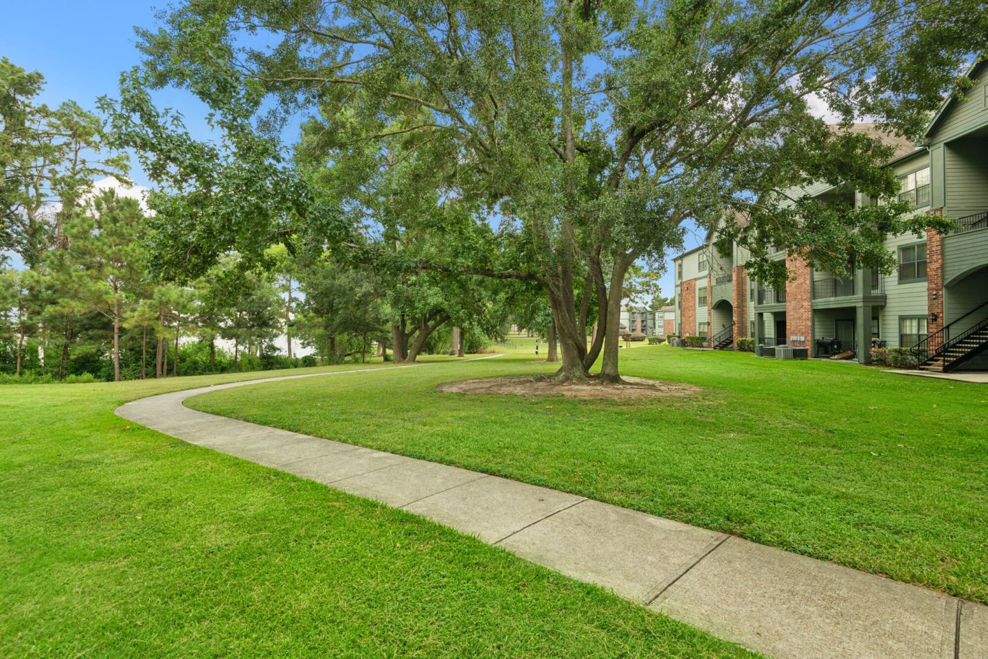 Lakeshore Villas Image 36