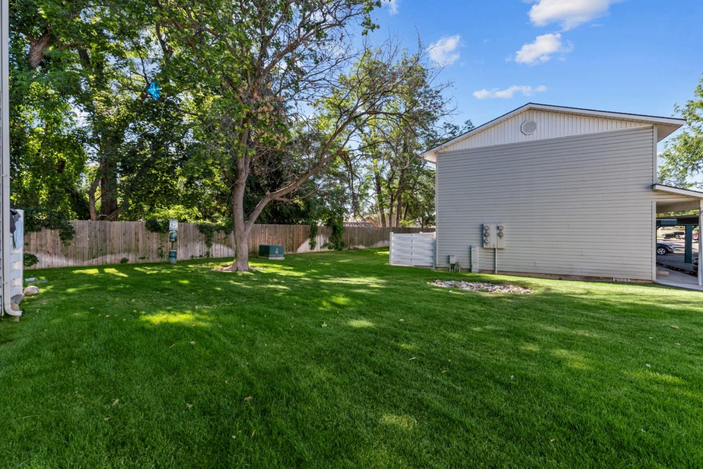 Sugar Pine Townhomes Apartments Image 32