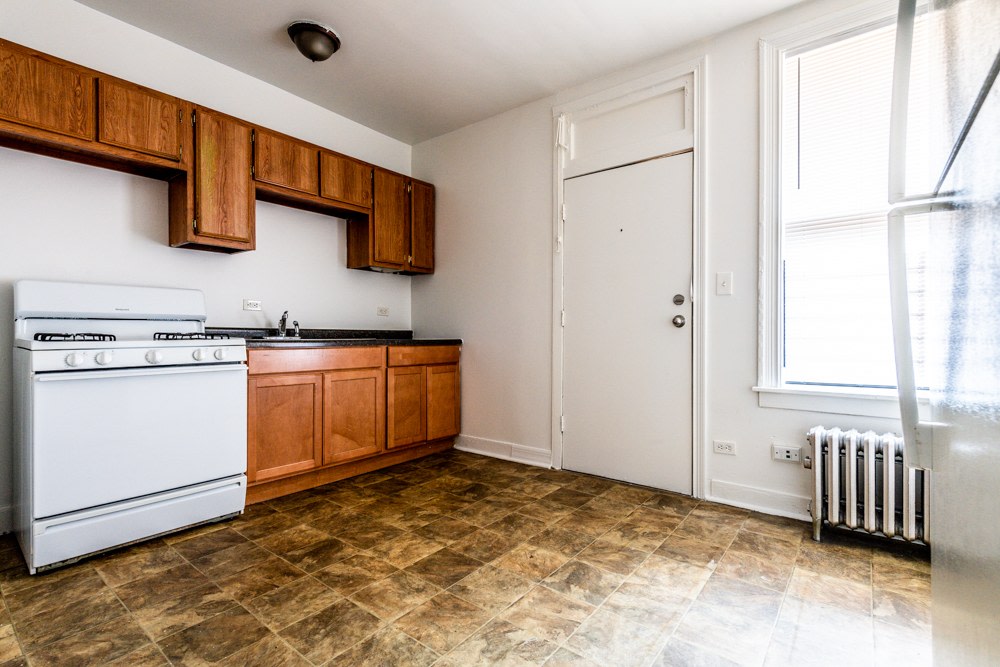 8101 S Drexel Ave Image 7