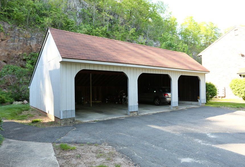 Summitwood Village Image 26
