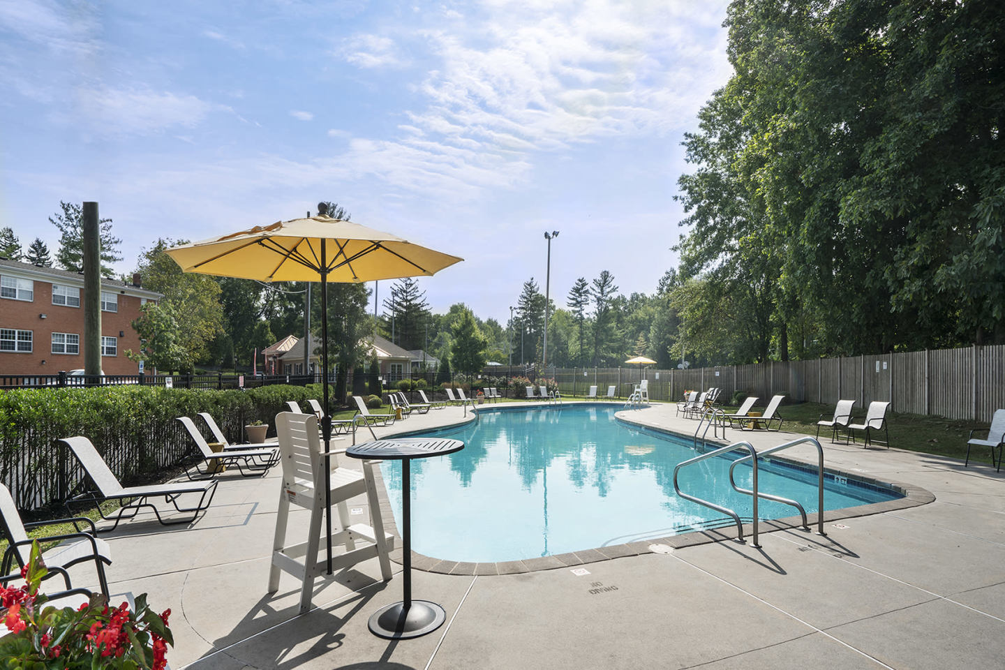 Chatham Hill Apartments Image 3