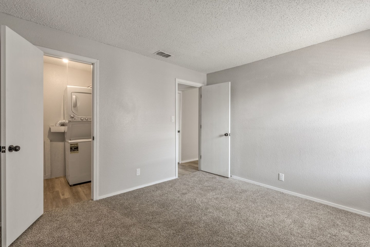 Union Point Apartments Image 16