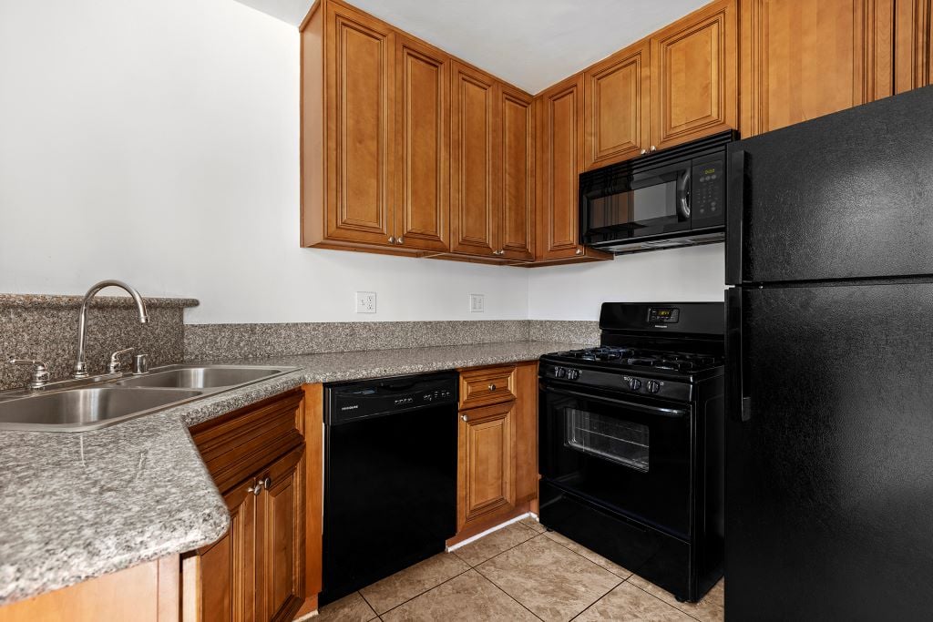 Gloria Homes Apartments Image 2