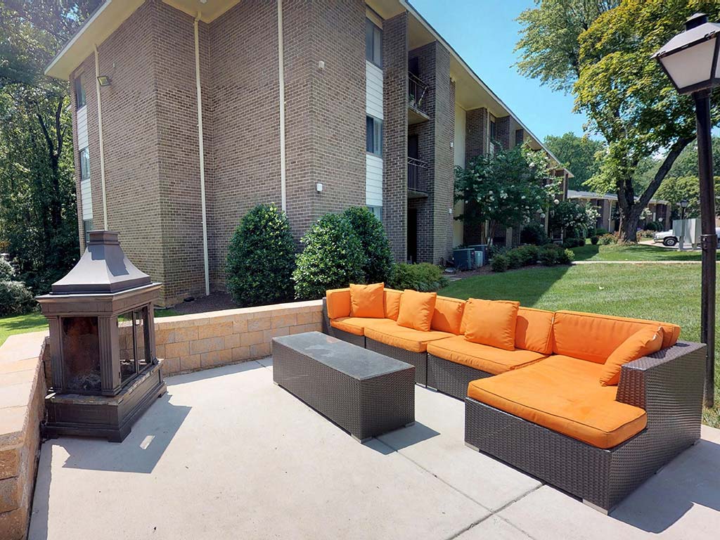 Tysons Glen and Devonshire Square Apartments & Townhomes Image 13