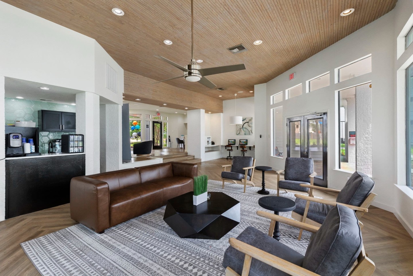 LXMI Westchase West Image 10