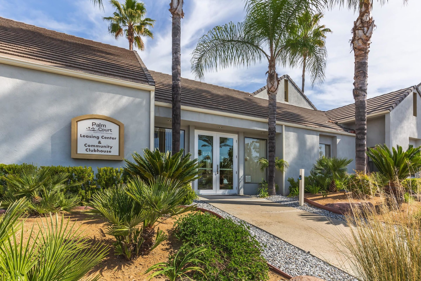 Palm Court Apartment Homes Image 13