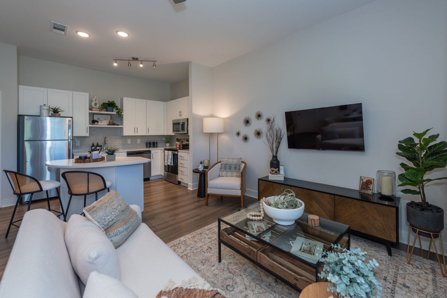Acclaim at the Hill - Senior Living Image 6
