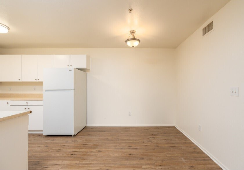 Twin Palm Apartments Image 23