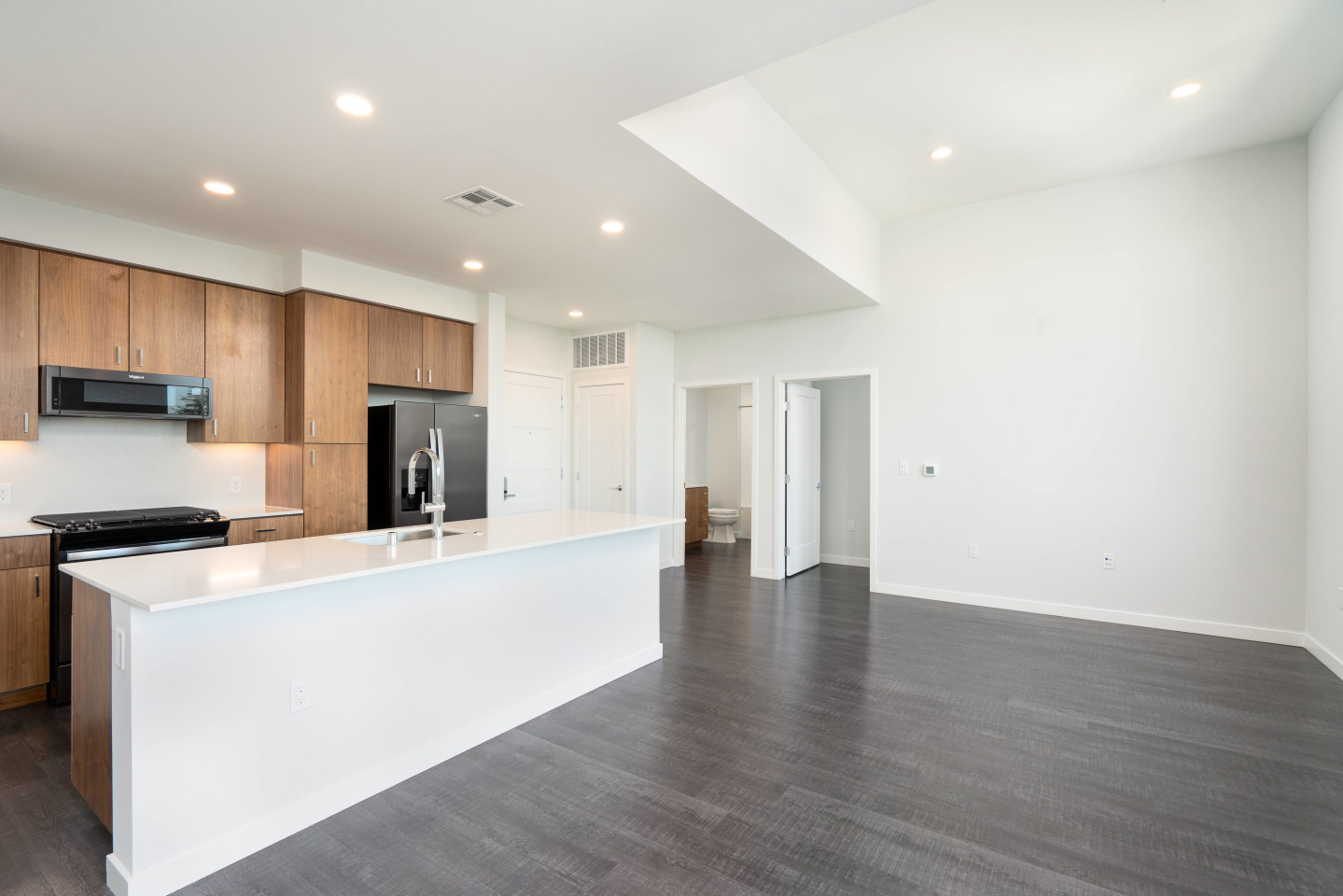 MV Apartments Image 16