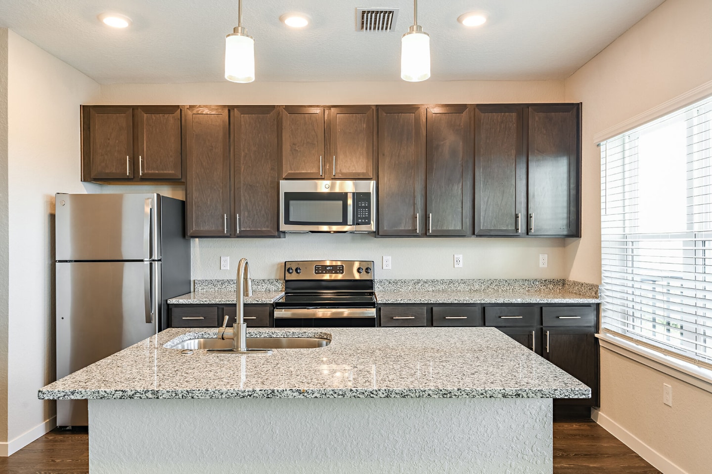 Parkside at Avalon Park Image 39