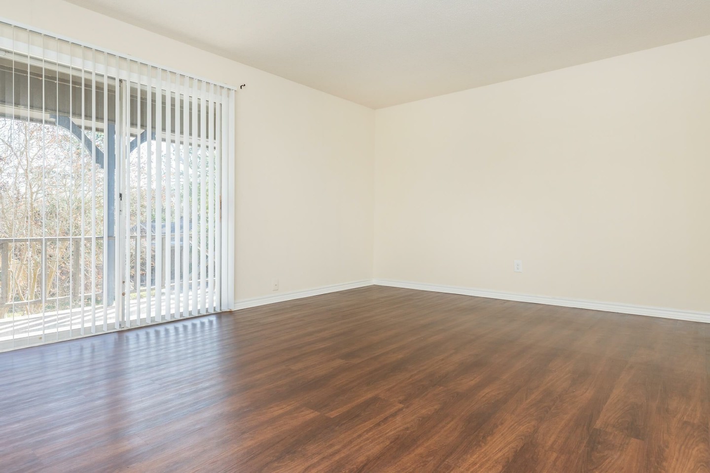 Camelot Apartments Image 7