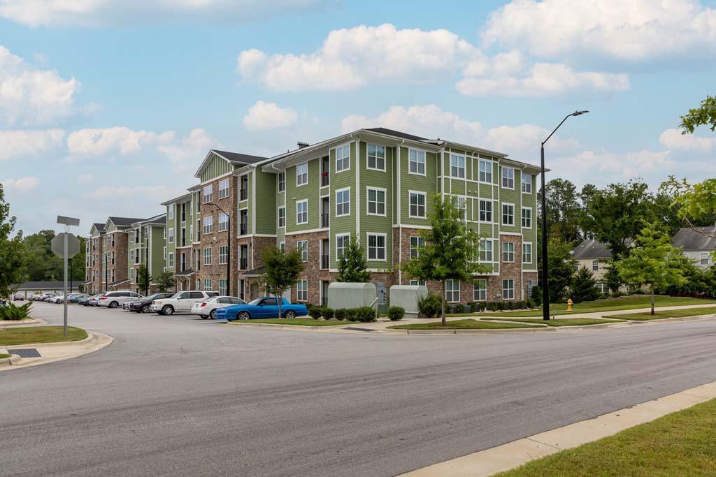 Affordable Housing - Luxury Apartments at Foxwood Image 177