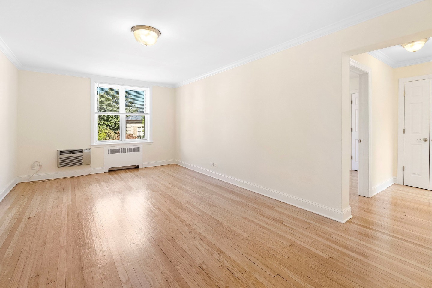 188 Bellevue Ave Image 9