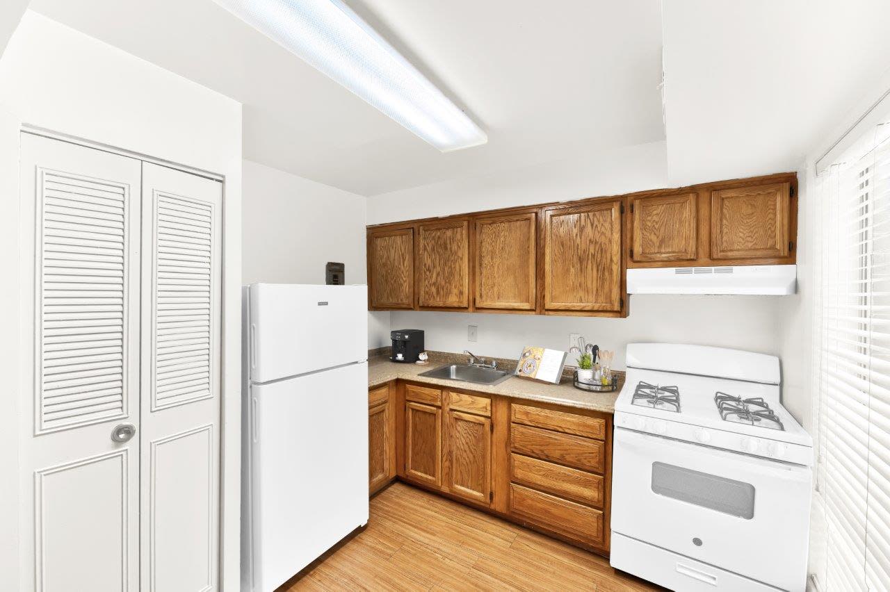 Riverbend Apartments Image 4