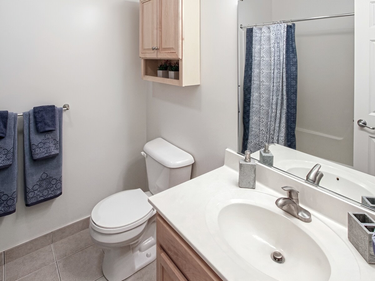 Crescent Village Image 16