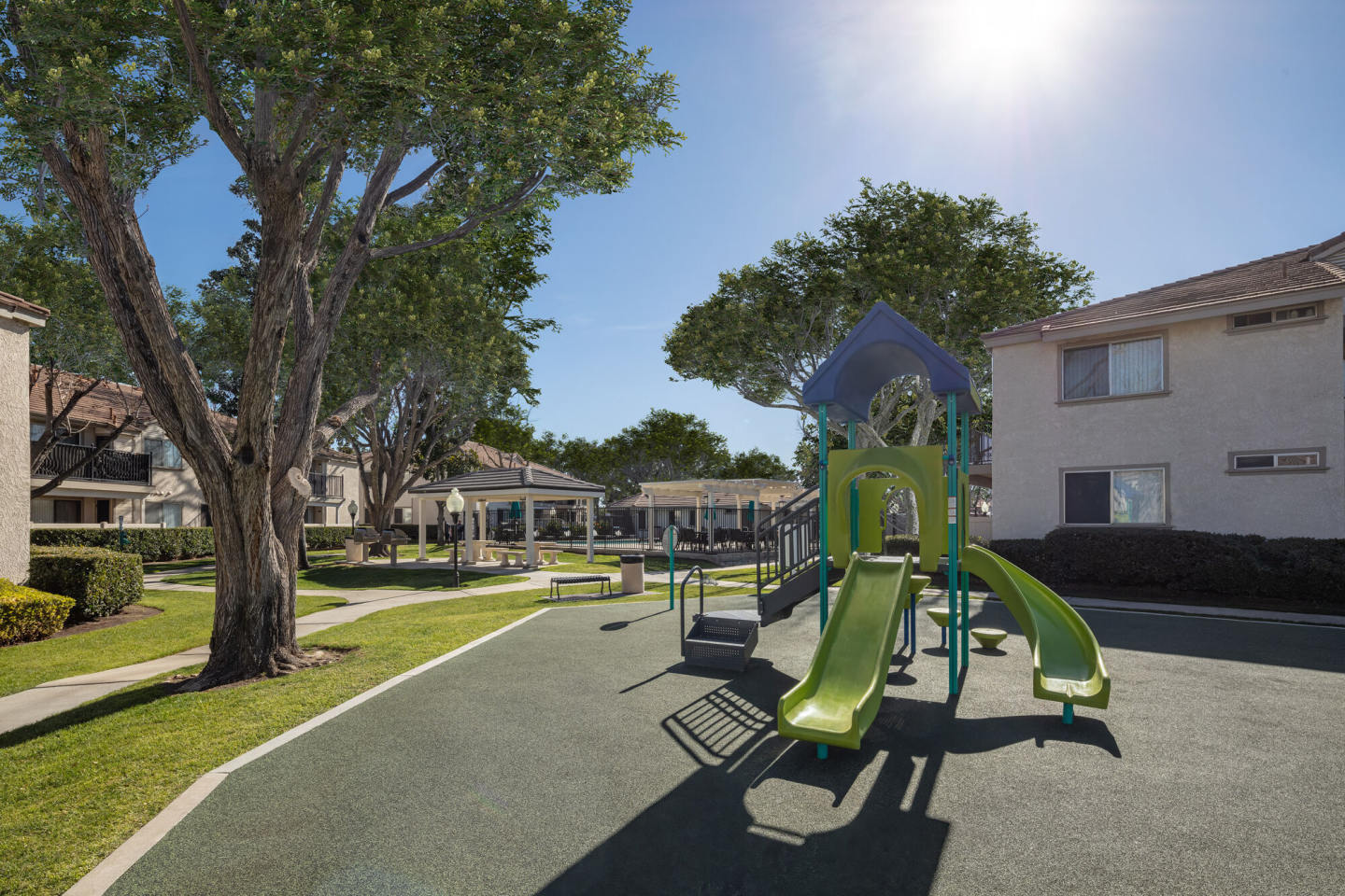 Somerset Apts. Image 12