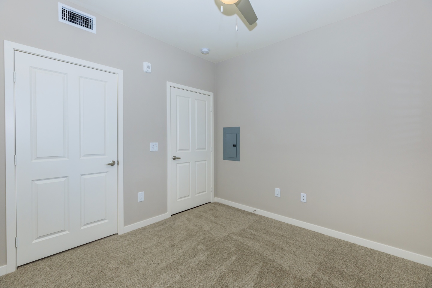 Los Alamitos Luxury Apartments Image 72