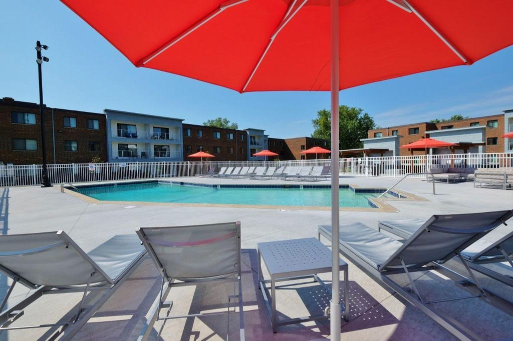 Shelard Village Apartments Image 3