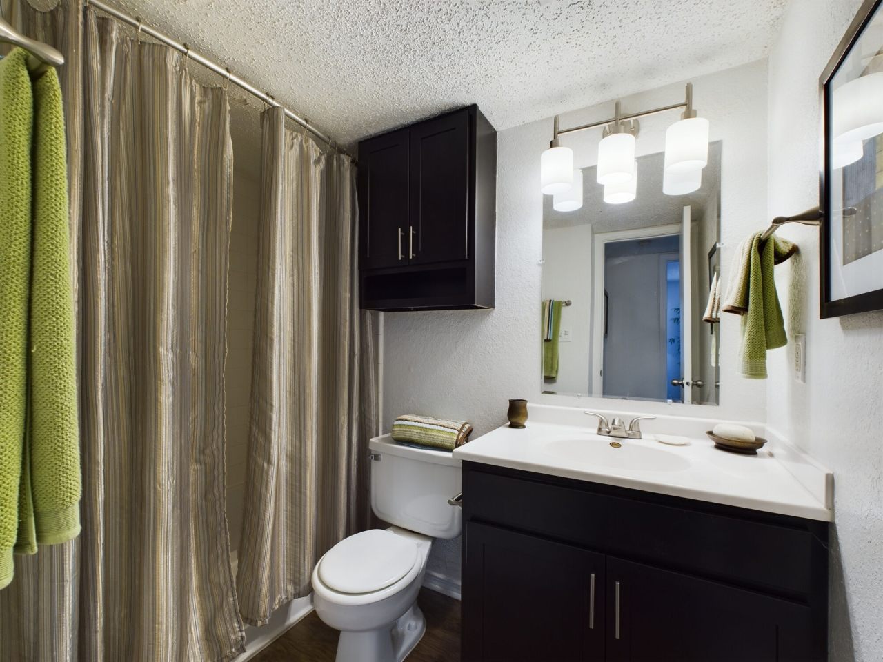 Raintree Apartments Image 26