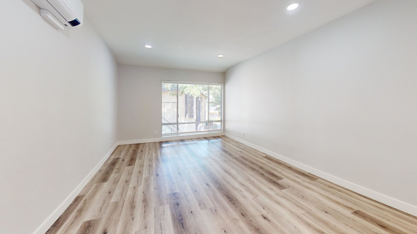 Charter Oaks Image 19