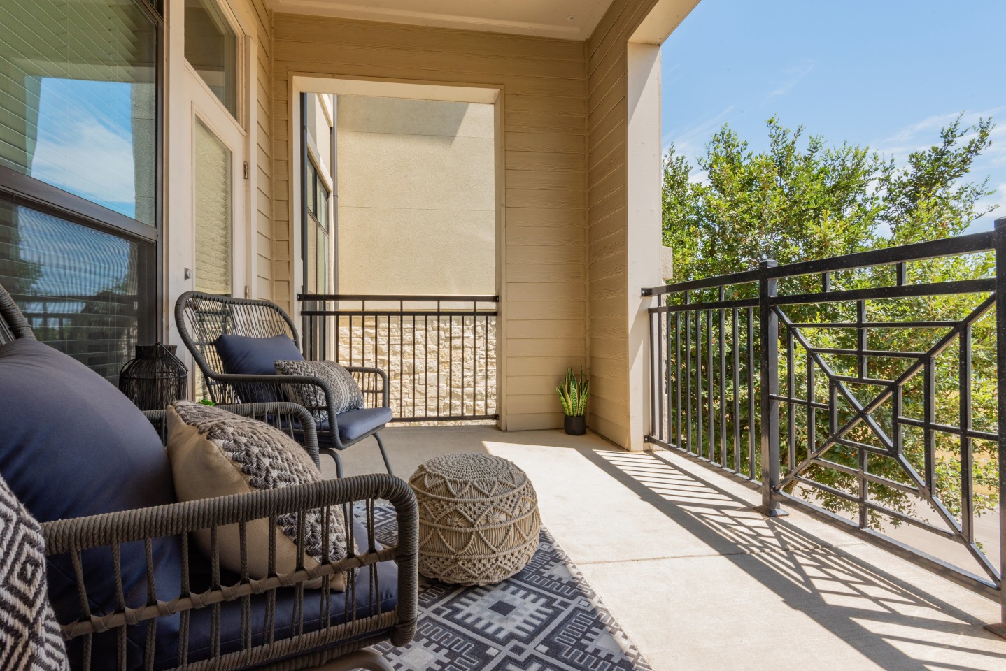 The Hendry Apartment Homes Image 48