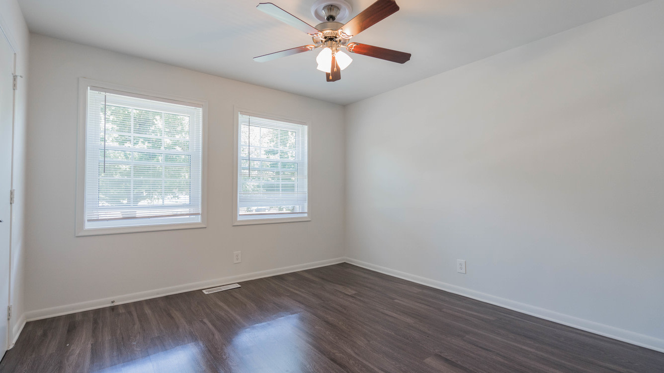 Townhouses of Chesterfield II Image 14