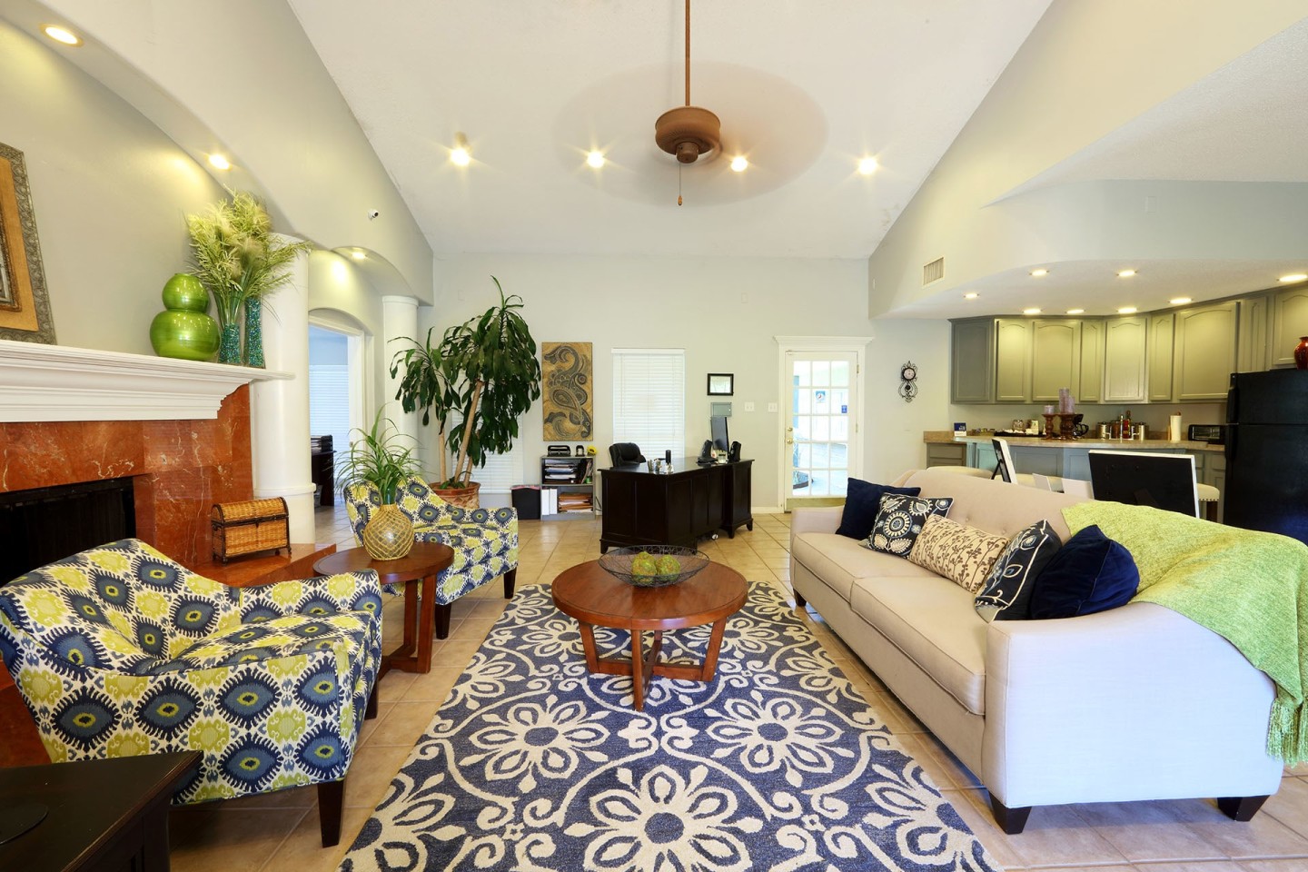 Diamond Lakes Apartment Homes Image 10
