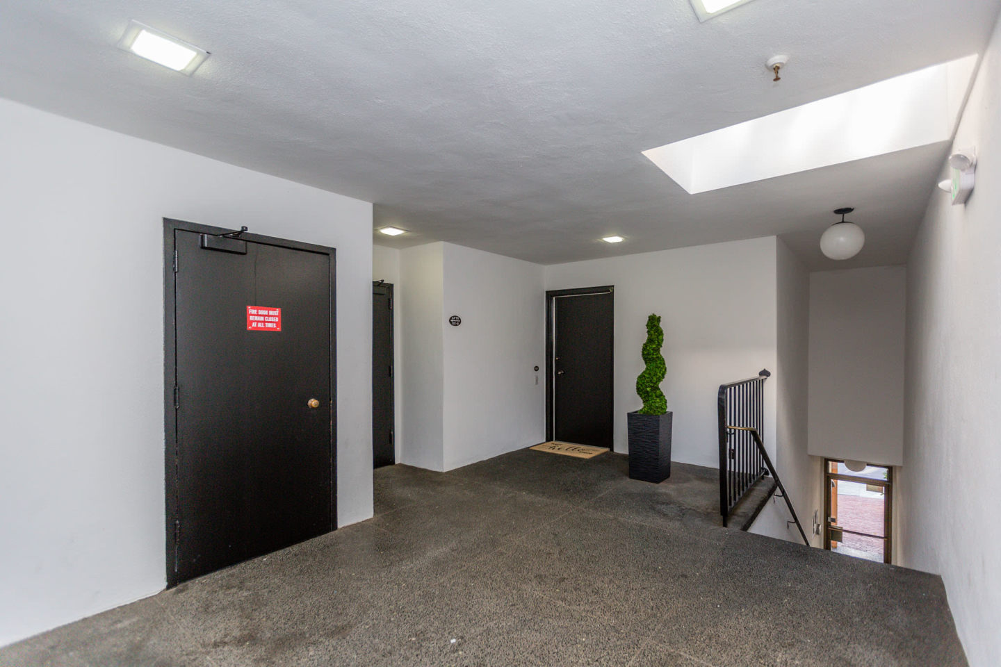 630 Grand View Ave Image 19