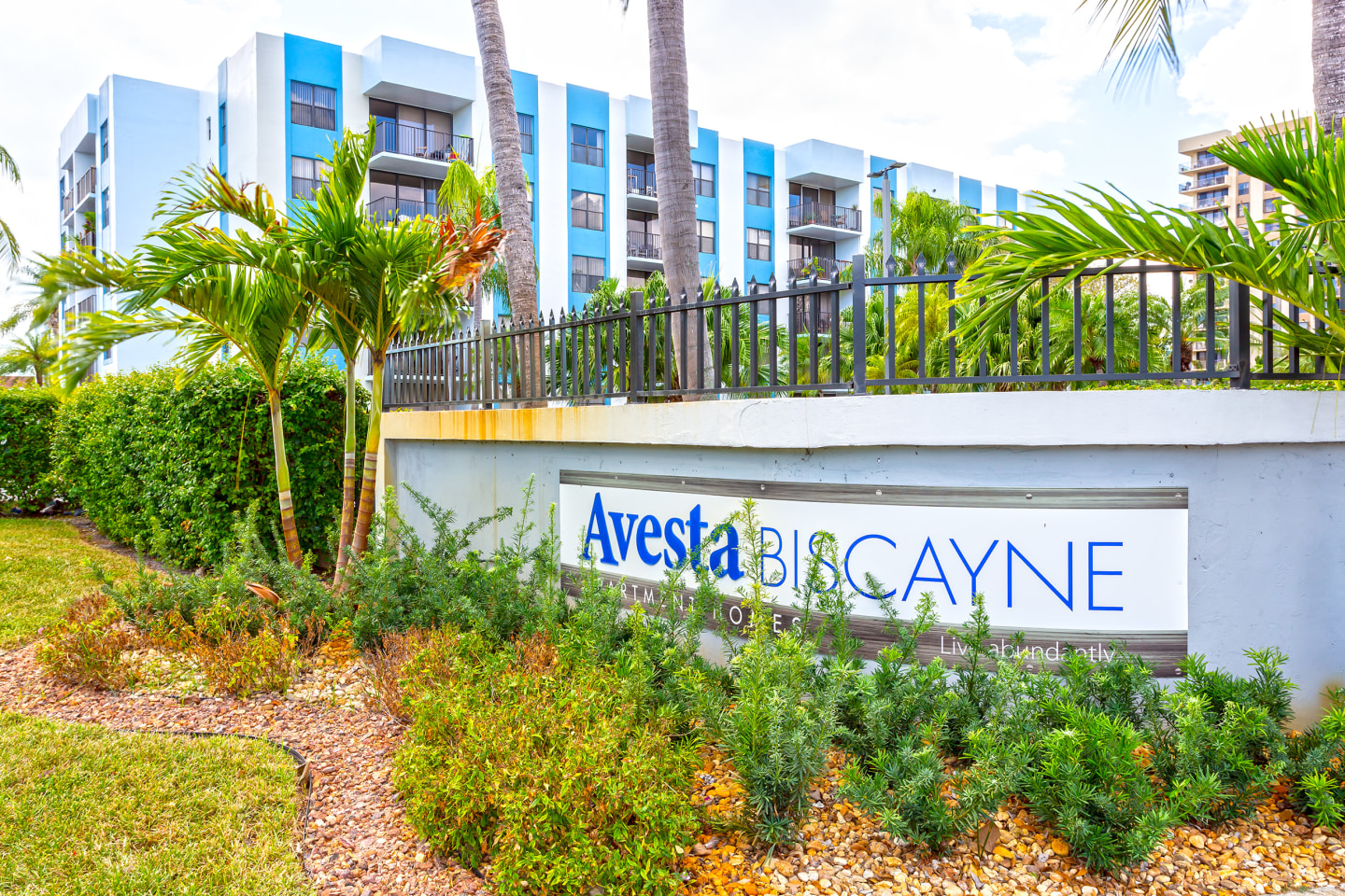 Watermarke at Biscayne Apartment Homes Image 12