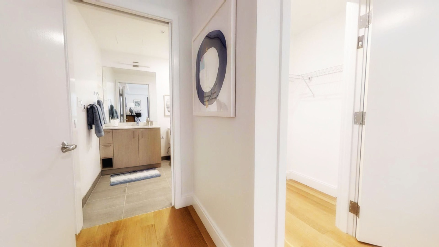 150 Camden Image 10