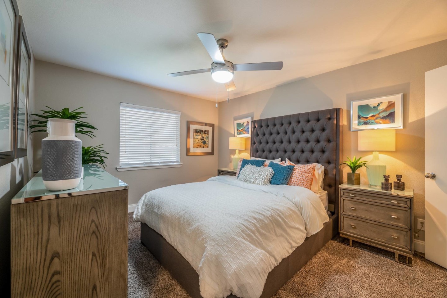 Flintridge Apartment Homes Image 10