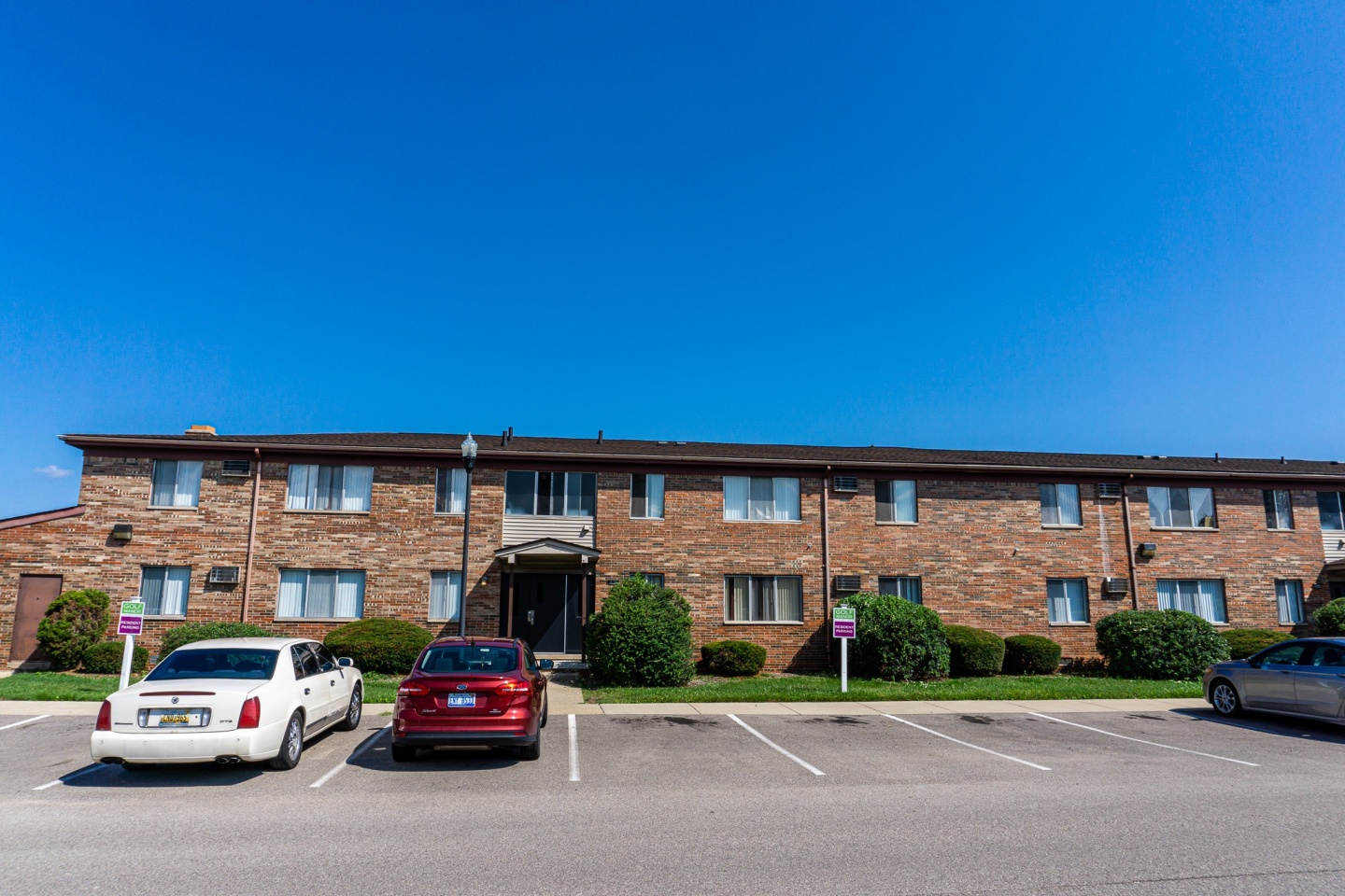 Golf Manor Apartments Image 7